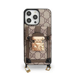 クラシックな焦げ茶色のGG iPhoneケース、パスケースとストラップ-TDK240330