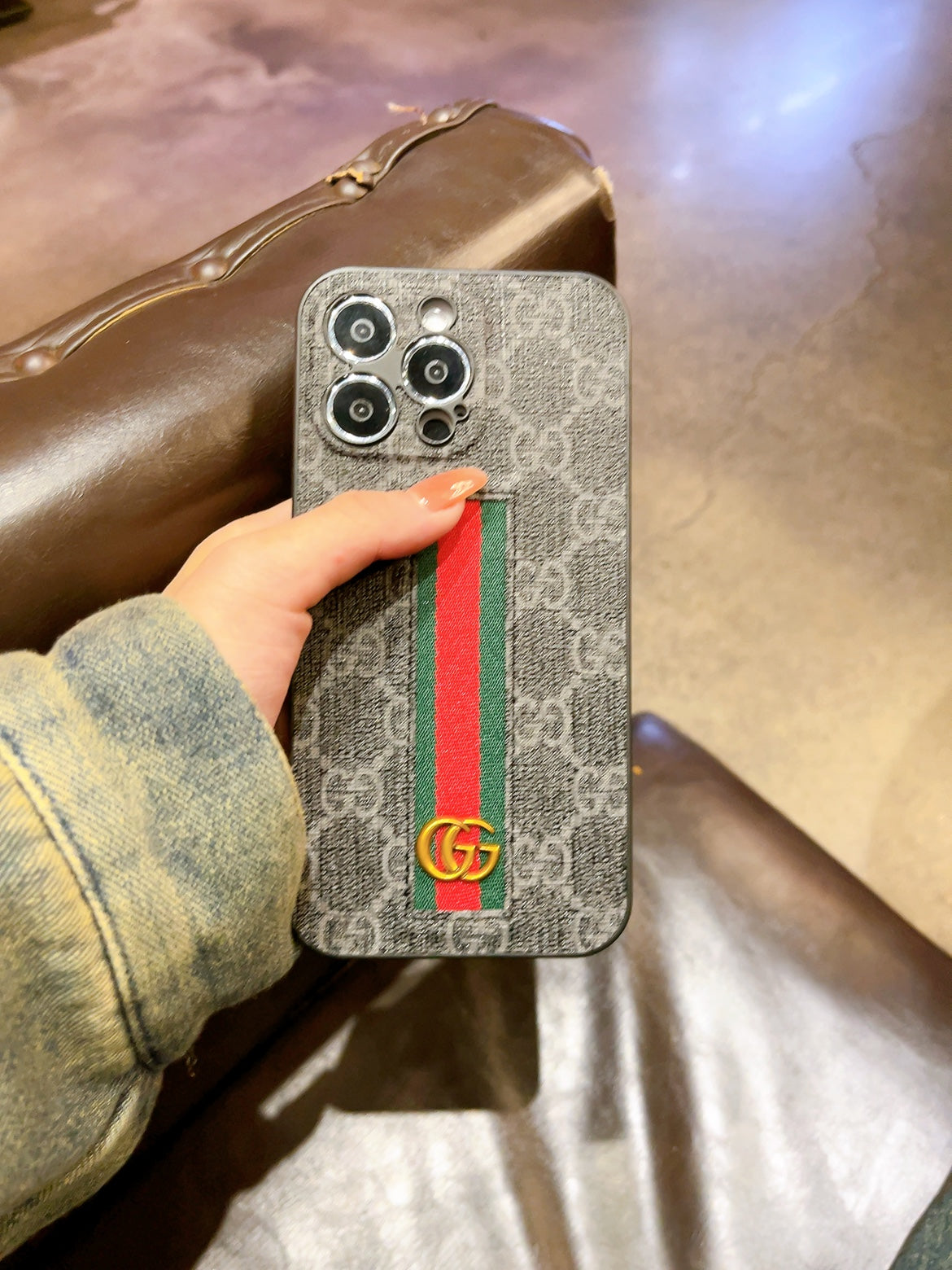 クラシックグッチのブラックiPhoneケース-JD240424