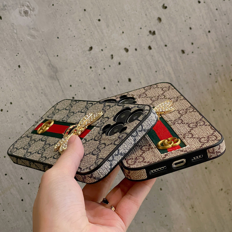 クラシックグレーのGG iPhoneケース、デザイン感-HDK240330