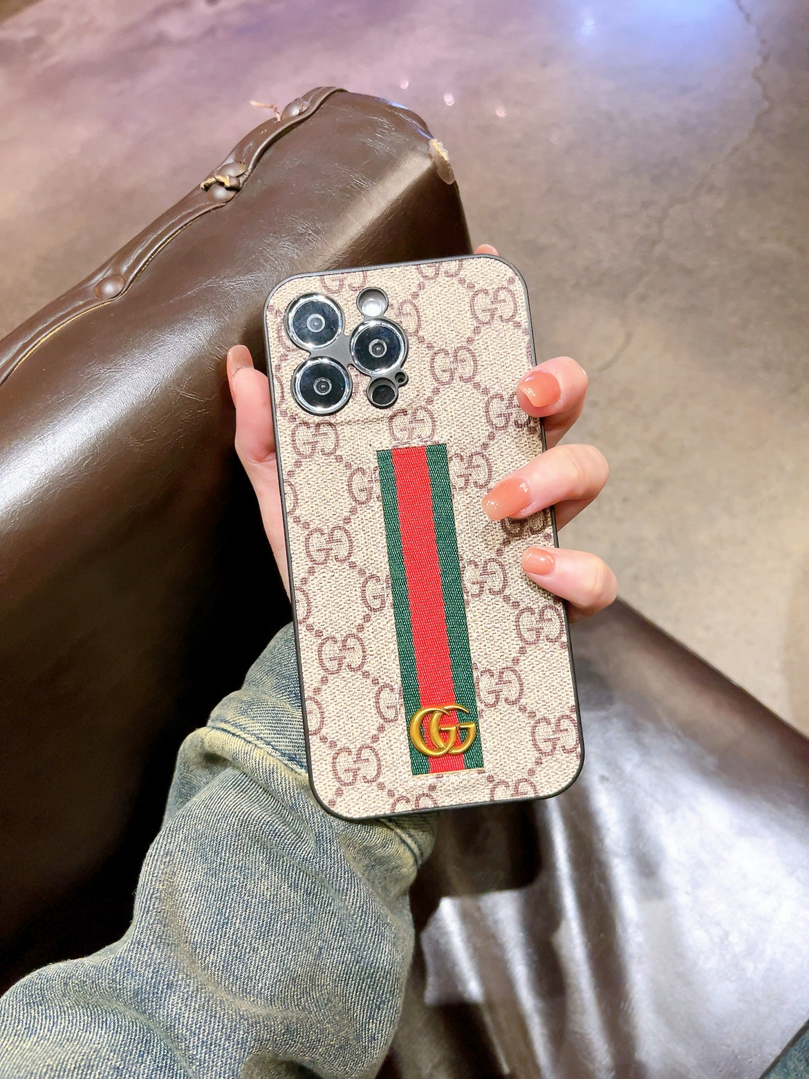 クラシックGGの茶色iPhoneケース-JD240424