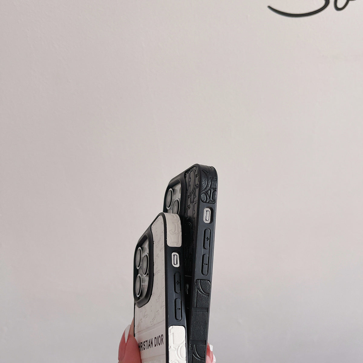 CD黒いレザーiPhoneケース-DKB231211