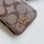 CH革の茶色iPhoneケースとカードケース-KB241651