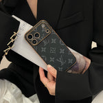 革の大文字iPhoneケース iPhone 17シリーズケース- DDK251022