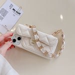 CC iPhoneケース、白いカードホルダーとストラップ付き -SLK240104