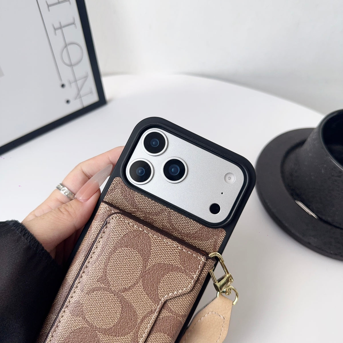 高級CH ウォレット&ショルダーストラップ付 iPhoneケース ブラウン-OKCH003