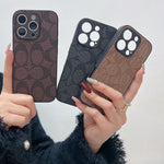 高級感のあるCHライトブラウンの iPhoneケース-OKCH003