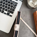 レザー フォリオ モノグラム iPhoneケース（カードホルダー＆ストラップ付き)-OKHYL001