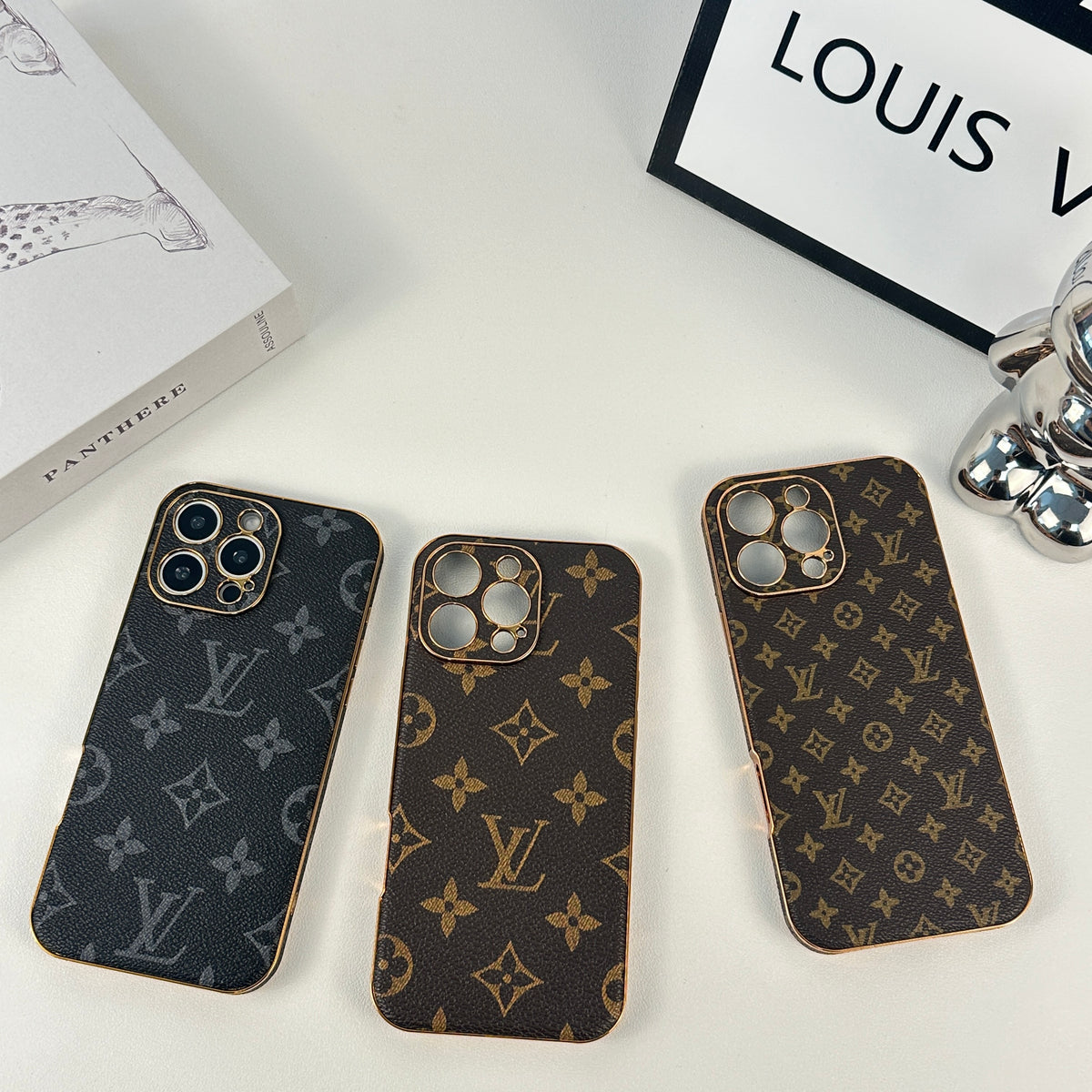 レザー製の Monogram iPhoneケース黒印刷-OKLV017