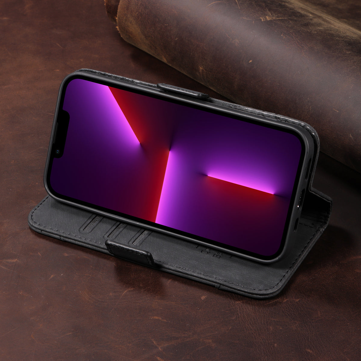 レザー黒のiPhoneケース　手帳型カードホルダー-YYT241437