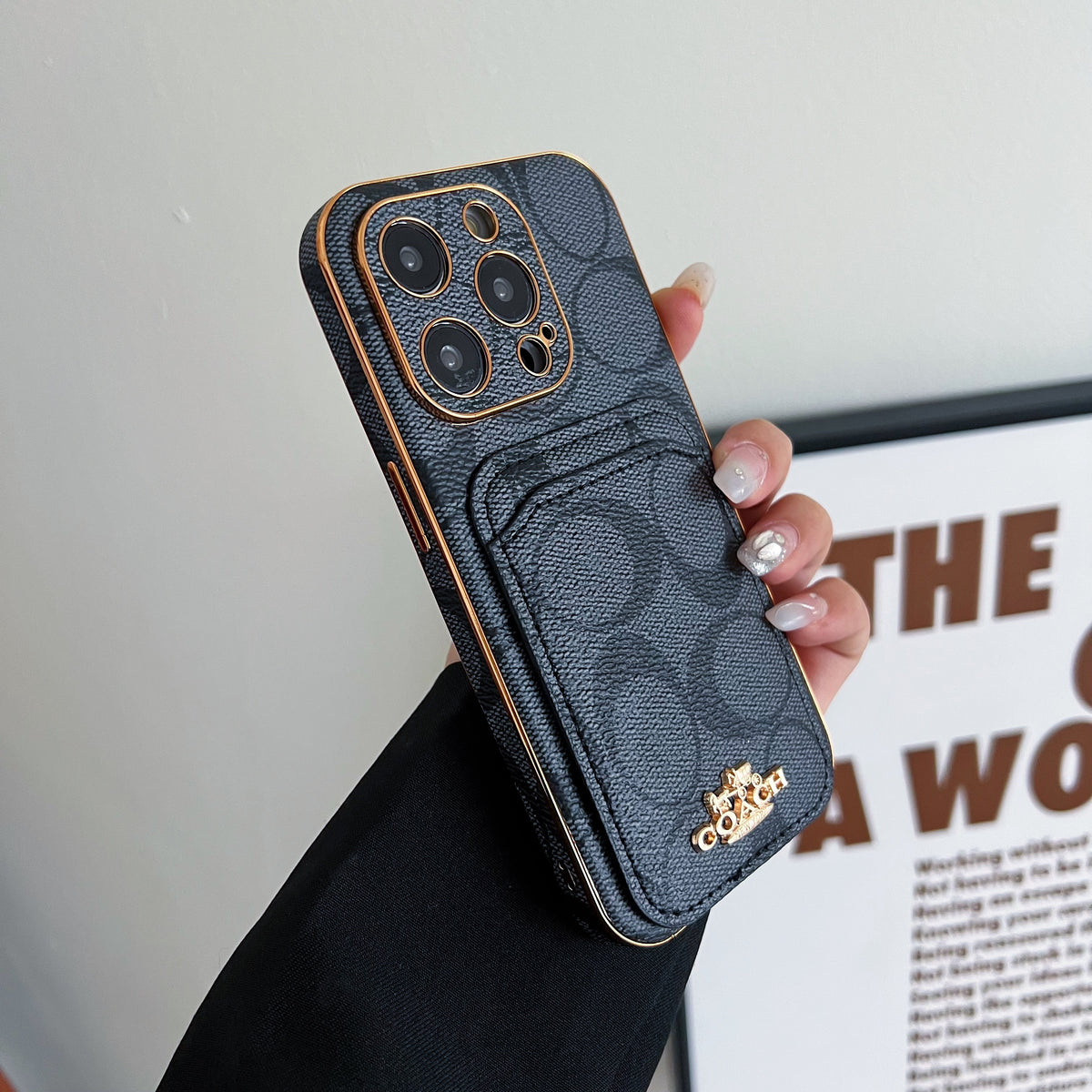 CH革の黒iPhoneケースとカードケース-KB241651