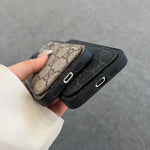 クラシックグレーのGG iPhonesケースとカードケース -KBK240425