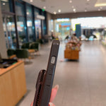 モノグラムiPhoneケース パース付き ブラウン - KBK241846