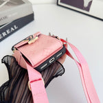 高級感Monogram ウォレット＆ショルダーストラップ付 iPhoneケース ピンク-OKLV001