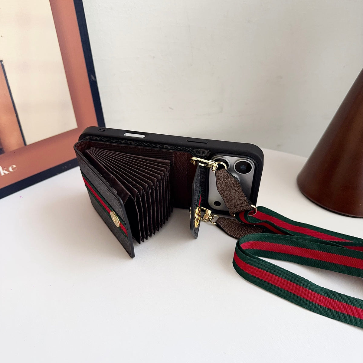 クラシカルGG ウォレット＆ショルダーストラップ付 iPhoneケース 黒-OKGG002