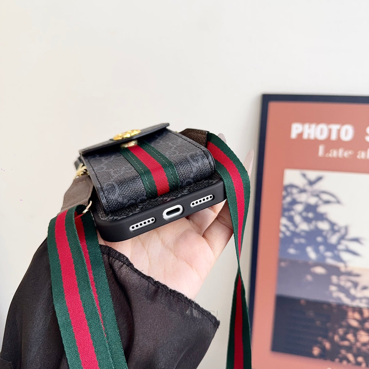 クラシカルGG ウォレット＆ショルダーストラップ付 iPhoneケース 黒-OKGG002