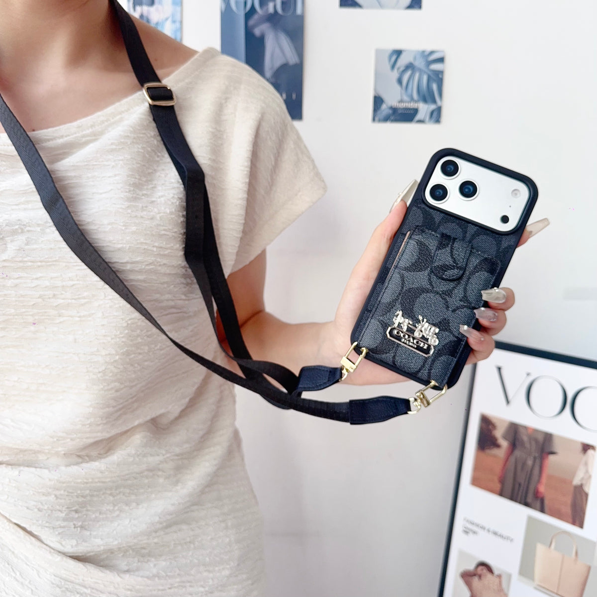 高級感CH マネークリップ付 iPhoneケース 黒-OKCH006