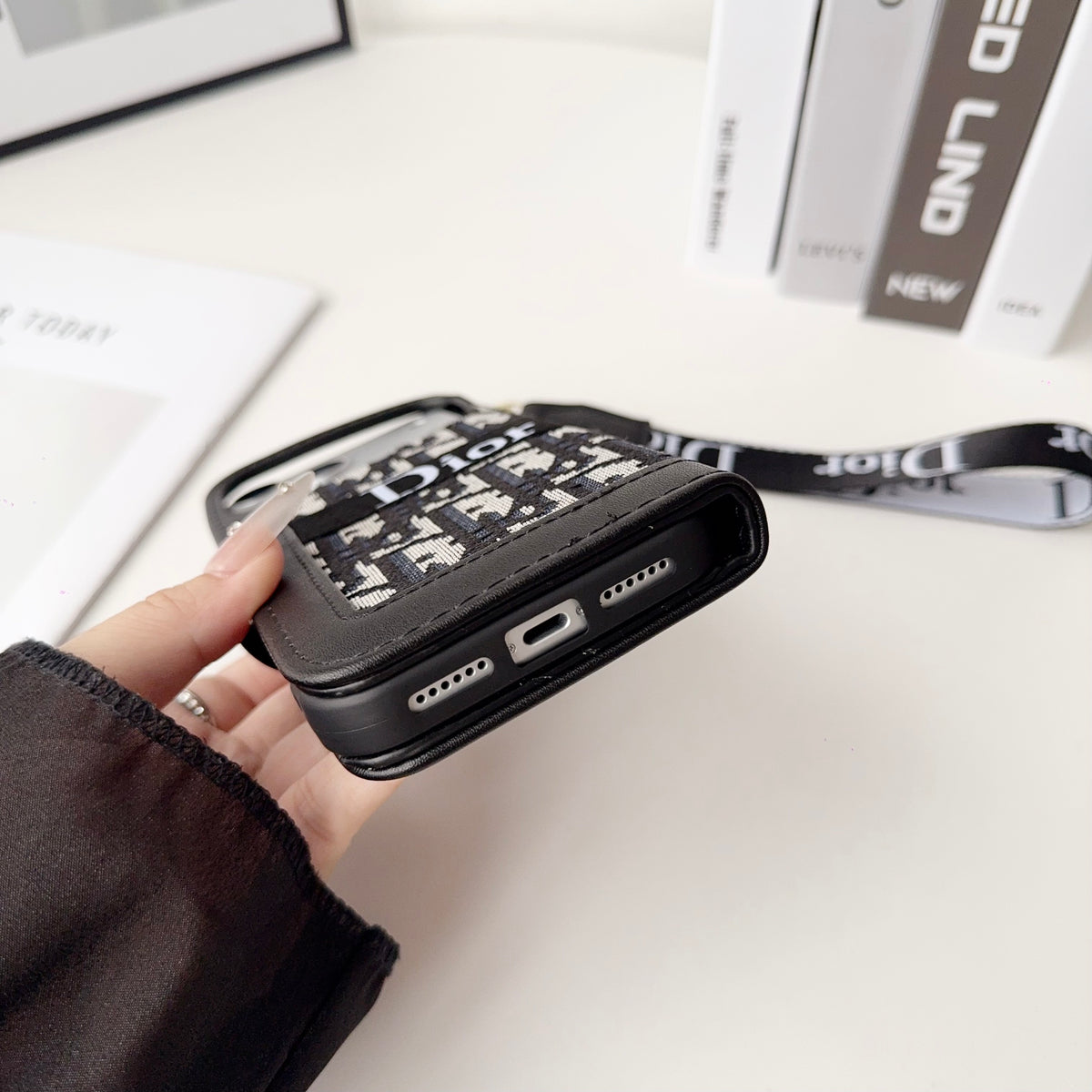 上品CD ウォレットフォールド式 iPhoneケース 黒-OKCD001