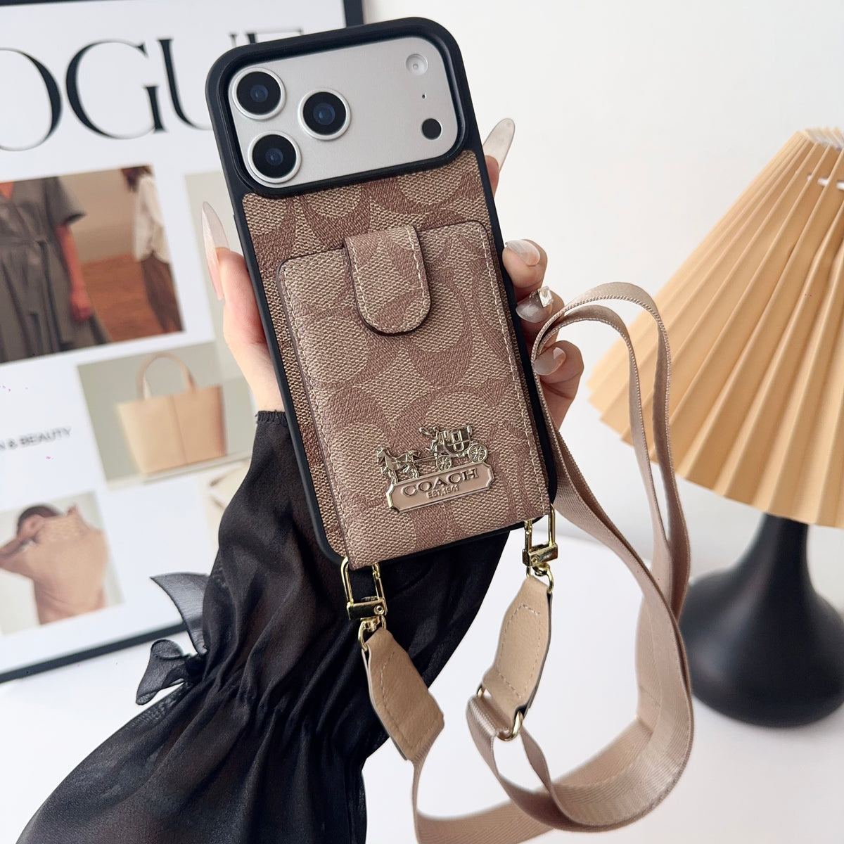 高級感CH マネークリップ付 iPhoneケース 黒-OKCH006