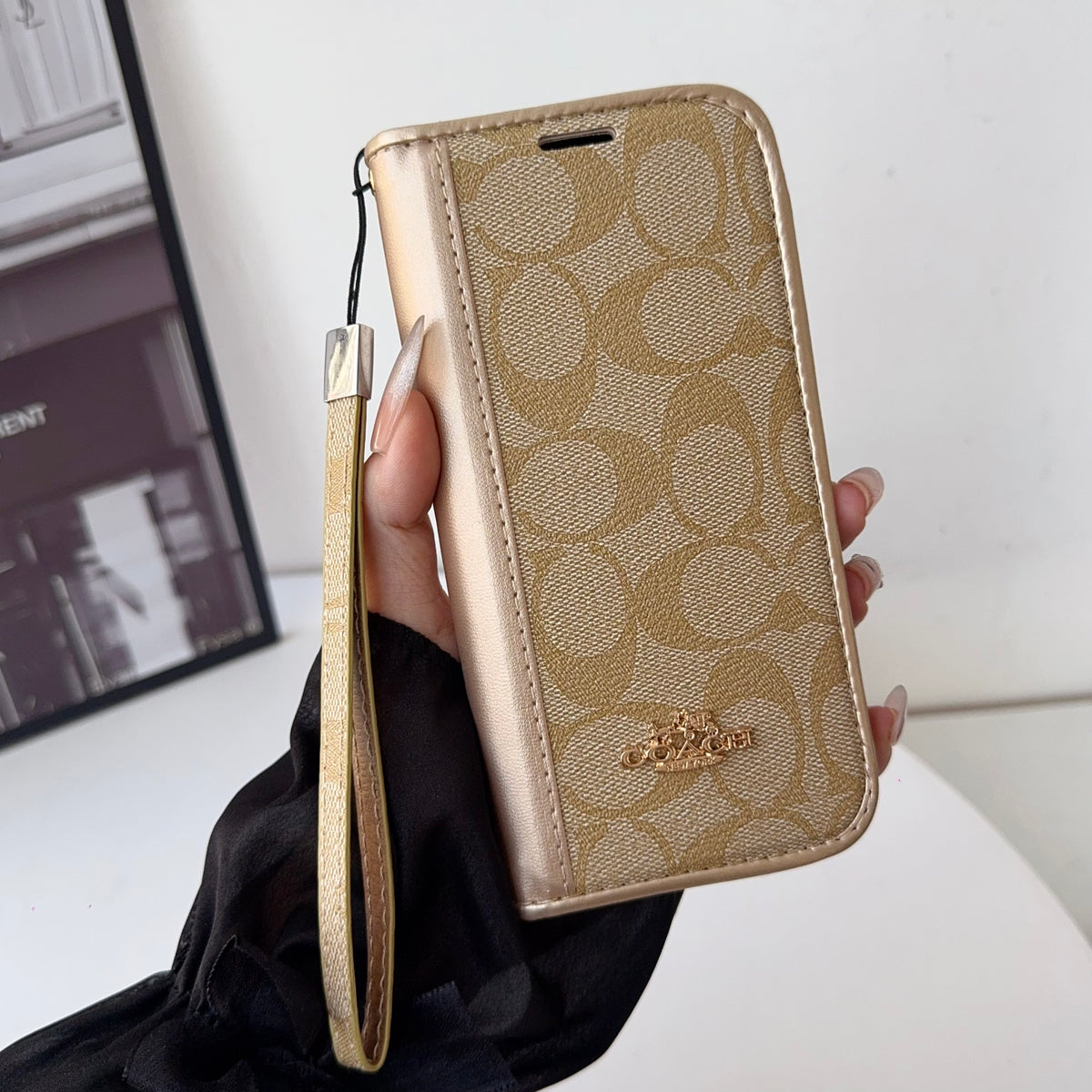 上品CHクラシック ウォレットフォールド式 iPhoneケース 黒-OKCH004